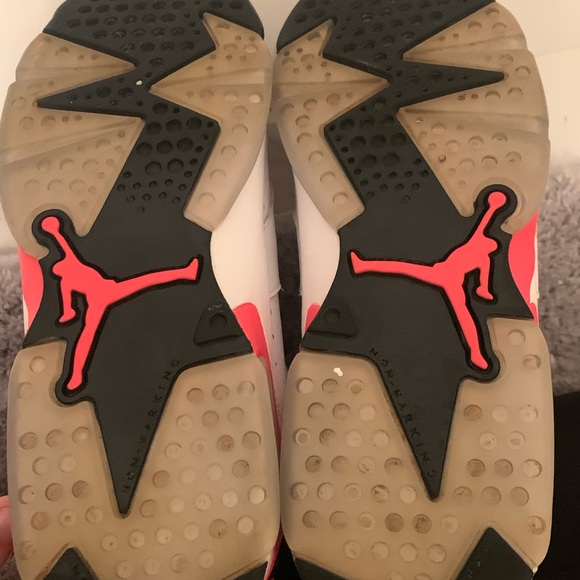 Jordan Retro 6 Size 5Y or Women’s 6.5 - Picture 10 of 10
